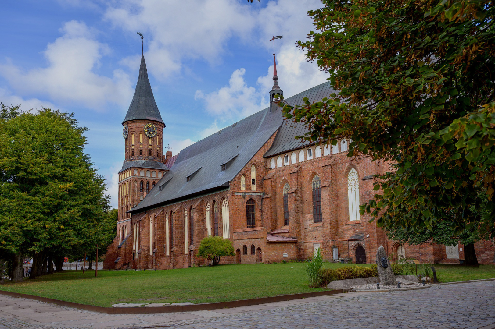 КОММЕРЧЕСКАЯ НЕДВИЖИМОСТЬ